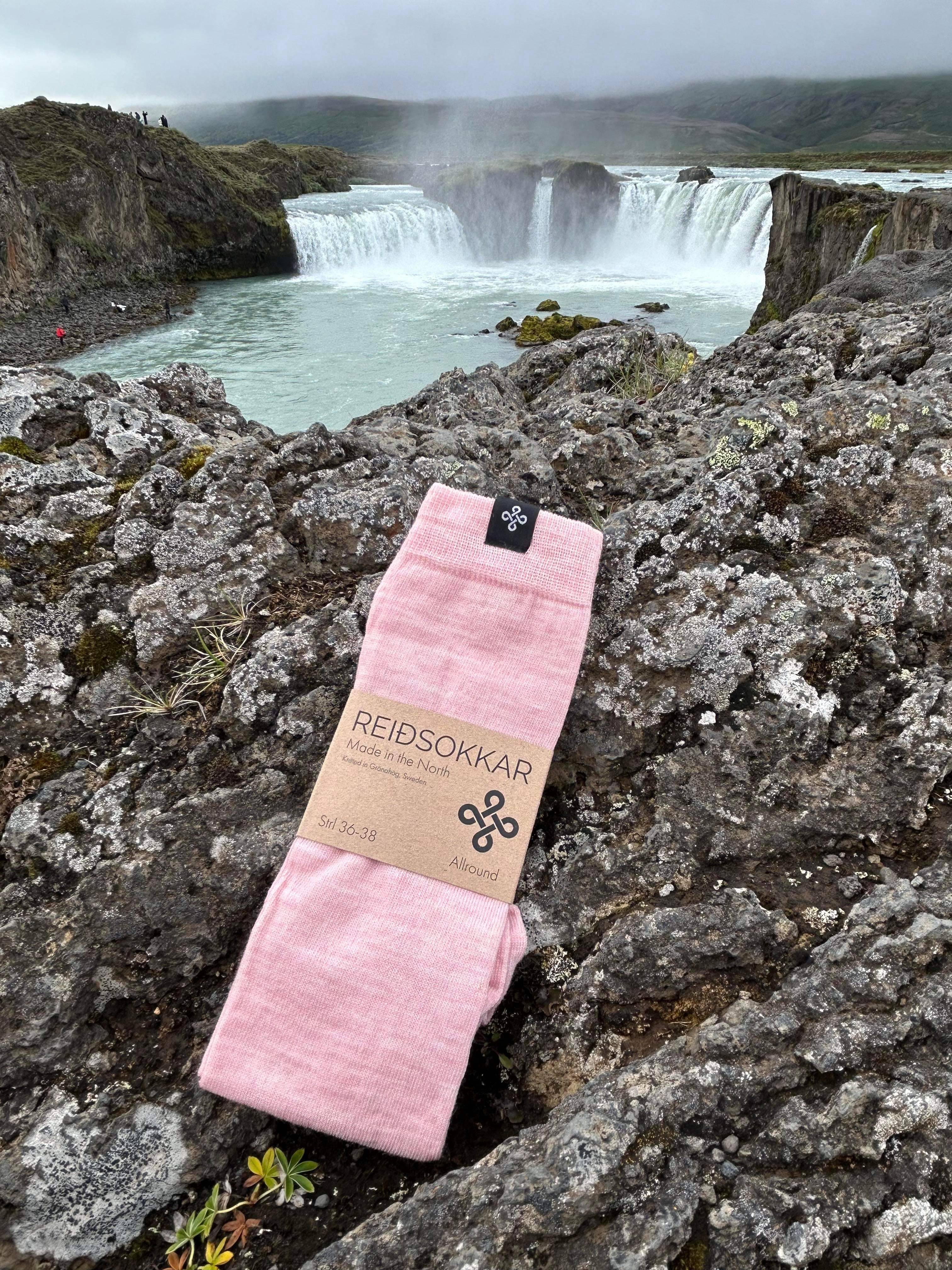 Ridstrumpa Freja Merinoull Rosa
